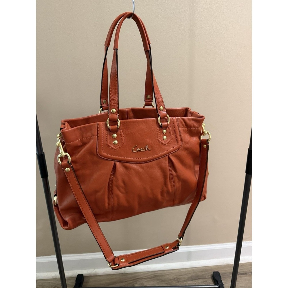 Coach Ashley Satchel in Coral Pink. - Picture 3 of 8